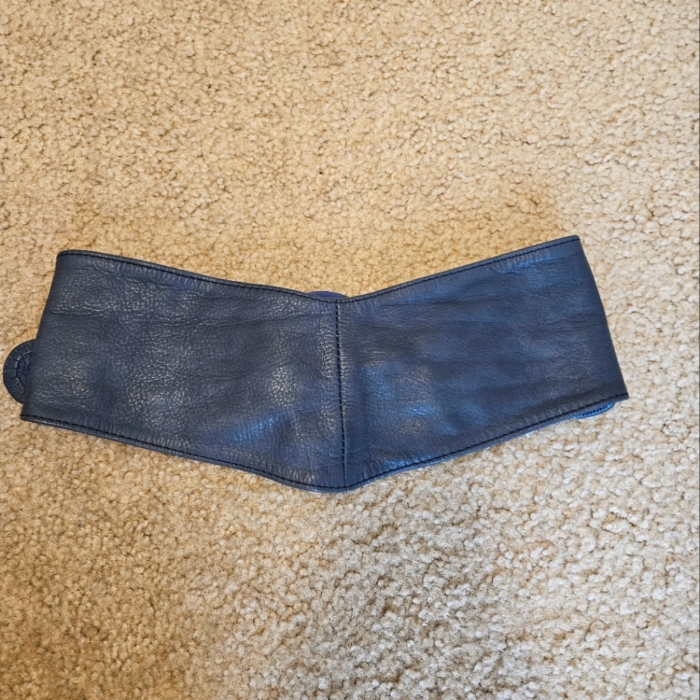 Wide navy leather belt size XS-M